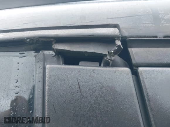 ✅ 2016 Jeep Renegade Trailhawk • VIN: ZACCJBCT7GPC72500 • Лот: 43524873. Опубликован ранее на IAAI с пробегом 128 149 миль. Бесплатный доступ к архиву аукционных продаж из США и подробный отчёт об истории автомобиля на DreamBid. Изображение 18.