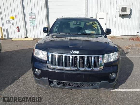 ✅ 2013 Jeep Grand Cherokee Laredo • VIN: 1C4RJFAG7DC502043 • Lot: 43733225. Wystawiony na IAAI z przebiegiem 150 382 mil. Bezpłatny archiwum sprzedaży aukcyjnych z USA i szczegółowy raport historii pojazdu na DreamBid. Zdjęcie 12.