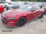 ✅ 2019 Ford Mustang GT Premium • VIN: 1FA6P8CF2K5163541 • Lot: 43174731. Wystawiony na IAAI z przebiegiem 105 898 mil. Bezpłatny archiwum sprzedaży aukcyjnych z USA i szczegółowy raport historii pojazdu na DreamBid. Zdjęcie 2.