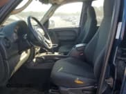 ✅ 2003 Jeep Liberty Sport • VIN: 1J4GL48K83W732813 • Lot: 82518085. Wystawiony na Copart z przebiegiem 164 361 mil. Bezpłatny archiwum sprzedaży aukcyjnych z USA i szczegółowy raport historii pojazdu na DreamBid. Zdjęcie 7.