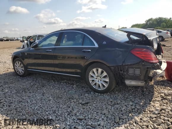 ✅ 2015 Mercedes-Benz S 550 • VIN: WDDUG8FB2FA080916 • Lot: 66937805. Listed on Copart with 32,690 mi. Free auction sales archive from the USA and detailed vehicle history report at DreamBid. Image 2.