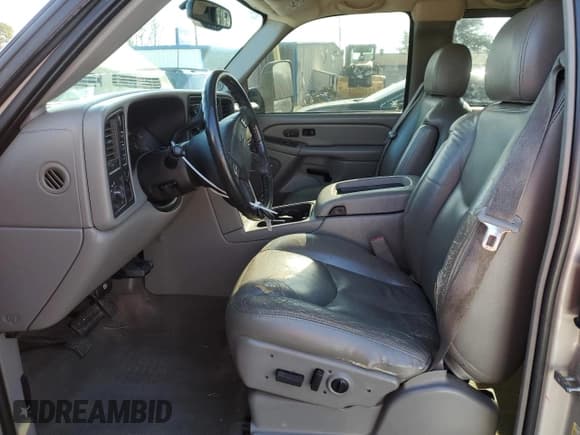✅ 2007 GMC Sierra 2500HD SLE1 • VIN: 1GTHK29D97E102490 • Lot: 87214914. Wystawiony na Copart z przebiegiem 262 191 mil. Bezpłatny archiwum sprzedaży aukcyjnych z USA i szczegółowy raport historii pojazdu na DreamBid. Zdjęcie 7.