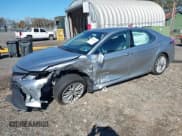 ✅ 2020 Toyota Camry Hybrid XLE • VIN: 4T1F31AKXLU542108 • Lot: 43499731. Listed on IAAI with 122,900 mi. Free auction sales archive from the USA and detailed vehicle history report at DreamBid. Image 19.