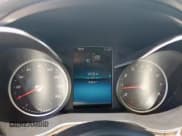 ✅ 2019 Mercedes-Benz C 300 • VIN: 55SWF8DB7KU283213 • Lot: 57432015. Wystawiony na Copart z przebiegiem 83 667 mil. Bezpłatny archiwum sprzedaży aukcyjnych z USA i szczegółowy raport historii pojazdu na DreamBid. Zdjęcie 9.