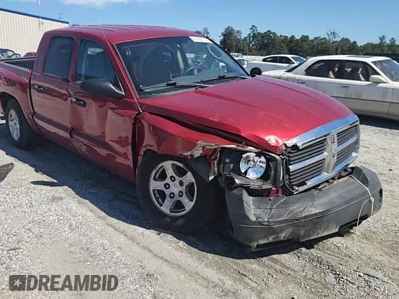 ✅ 2006 Dodge Dakota ST • VIN: 1D7HE28N46S645186 • Lot: 81959105. Wystawiony na Copart z przebiegiem 189 640 mil. Bezpłatny archiwum sprzedaży aukcyjnych z USA i szczegółowy raport historii pojazdu na DreamBid. Zdjęcie 13.