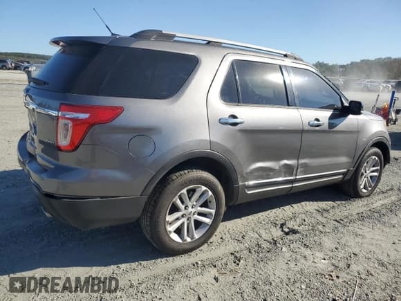 ✅ 2013 Ford Explorer XLT • VIN: 1FM5K8D8XDGA50752 • Лот: 86311565. Опубликован ранее на Copart с пробегом 193 649 миль. Бесплатный доступ к архиву аукционных продаж из США и подробный отчёт об истории автомобиля на DreamBid. Изображение 3.