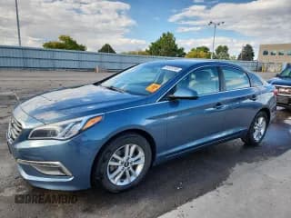 ✅ 2015 Hyundai Sonata SE • VIN: 5NPE24AFXFH251887 • Лот: 84007245. Опубликован ранее на Copart с пробегом 135 473 миль. Бесплатный доступ к архиву аукционных продаж из США и подробный отчёт об истории автомобиля на DreamBid. Изображение 1.