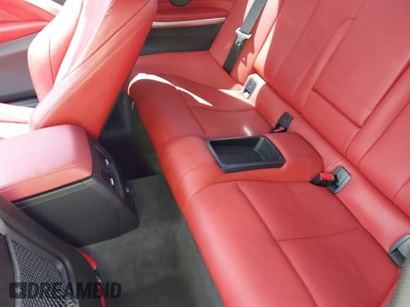 ✅ 2020 BMW 4 Series 440i • VIN: WBA4W7C06LFH96839 • Lot: 43164088. Wystawiony na IAAI z przebiegiem 59 659 mil. Bezpłatny archiwum sprzedaży aukcyjnych z USA i szczegółowy raport historii pojazdu na DreamBid. Zdjęcie 8.