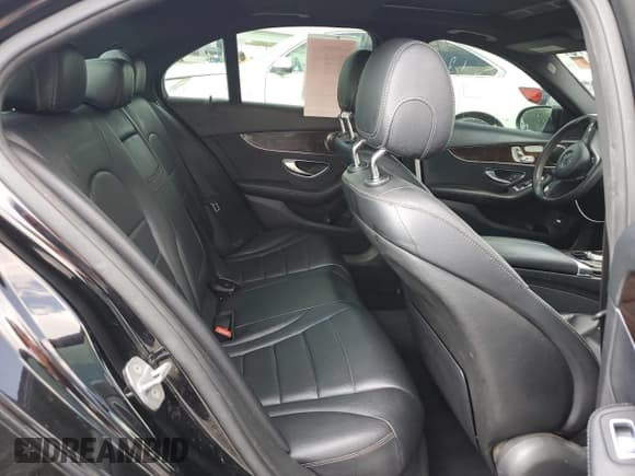 ✅ 2018 Mercedes-Benz C 300 • VIN: 55SWF4KB9JU257626 • Lot: 80106775. Listed on Copart with 172,276 mi. Free auction sales archive from the USA and detailed vehicle history report at DreamBid. Image 10.