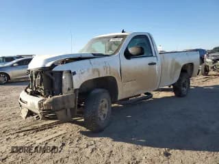 ✅ 2009 Chevrolet Silverado 2500HD Work Truck • VIN: 1GCHC44K29E101201 • Lot: 85964364. Listed on Copart with 273,973 mi. Free auction sales archive from the USA and detailed vehicle history report at DreamBid. Image 1.