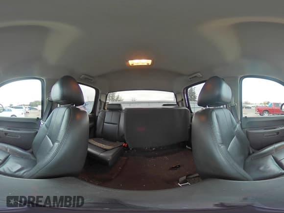 ✅ 2014 Chevrolet Silverado 2500HD LT • VIN: 1GC1KXCGXEF171200 • Лот: 90451825. Опубликован ранее на Copart с пробегом 87 697 миль. Бесплатный доступ к архиву аукционных продаж из США и подробный отчёт об истории автомобиля на DreamBid. Изображение 15.