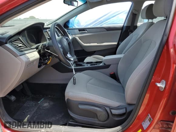 ✅ 2019 Hyundai Sonata SE • VIN: 5NPE24AF8KH799333 • Лот: 54021023. Опубликован ранее на Copart с пробегом 61 737 миль. Бесплатный доступ к архиву аукционных продаж из США и подробный отчёт об истории автомобиля на DreamBid. Изображение 7.