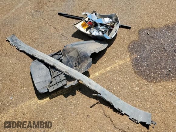 ✅ 2013 Chevrolet Silverado 1500 Work Truck • VIN: 1GCNCPE07DZ149960 • Lot: 70587415. Listed on Copart with 134,128 mi. Free auction sales archive from the USA and detailed vehicle history report at DreamBid. Image 12.