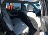 ✅ 2025 Hyundai Santa Fe SE • VIN: 5NMP14GL1SH107497 • Lot: 43288901. Wystawiony na IAAI z przebiegiem 9 985 mil. Bezpłatny archiwum sprzedaży aukcyjnych z USA i szczegółowy raport historii pojazdu na DreamBid. Zdjęcie 8.