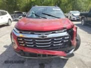 ✅ 2025 Chevrolet Equinox FWD LT • VIN: 3GNAXHEG2SL316419 • Lot: 70832735. Wystawiony na Copart z przebiegiem 4 973 mil. Bezpłatny archiwum sprzedaży aukcyjnych z USA i szczegółowy raport historii pojazdu na DreamBid. Zdjęcie 5.