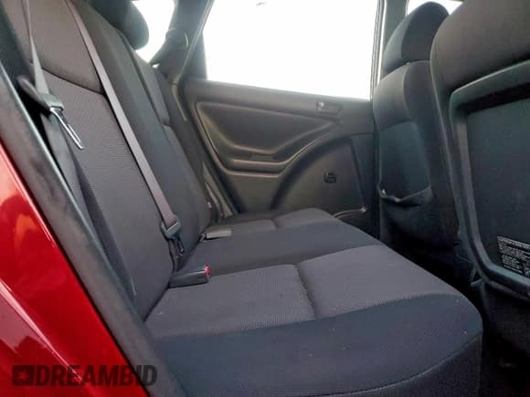 ✅ 2004 Pontiac Vibe • VIN: 5Y2SL62814Z432748 • Lot: 95121025. Wystawiony na Copart z przebiegiem 83 296 mil. Bezpłatny archiwum sprzedaży aukcyjnych z USA i szczegółowy raport historii pojazdu na DreamBid. Zdjęcie 11.