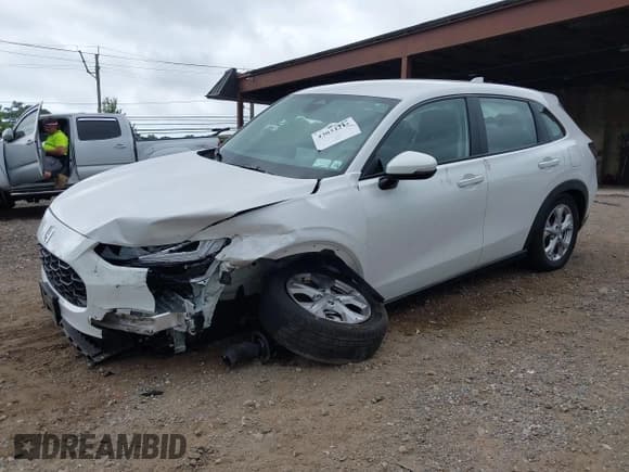 ✅ 2024 Honda HR-V LX • VIN: 3CZRZ2H33RM773928 • Lot: 43034219. Listed on IAAI with 17,076 mi. Free auction sales archive from the USA and detailed vehicle history report at DreamBid. Image 18.