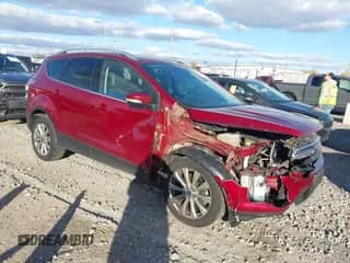 2017 Ford Escape Titanium с VIN 1FMCU9J94HUA64108, выставлен на аукционе IAAI как лот 43571909 с пробегом 209 412 миль миль и . История ставок и продаж доступна на DreamBid. Изображение 1.