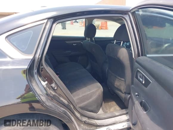 ✅ 2015 Nissan Altima S • VIN: 1N4AL3AP8FN377623 • Lot: 42993994. Listed on IAAI with 158,000 mi. Free auction sales archive from the USA and detailed vehicle history report at DreamBid. Image 8.