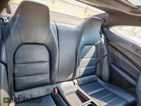 ✅ 2013 Mercedes-Benz C 250 • VIN: WDDGJ4HB8DF994043 • Lot: 86705735. Listed on Copart with 178,533 mi. Free auction sales archive from the USA and detailed vehicle history report at DreamBid. Image 10.