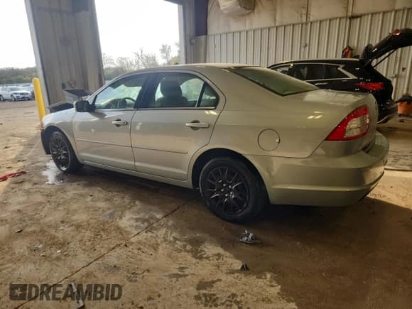 ✅ 2006 Mercury Milan • VIN: 3MEHM07Z76R653704 • Лот: 86867925. Опубликован ранее на Copart с пробегом 60 784 миль. Бесплатный доступ к архиву аукционных продаж из США и подробный отчёт об истории автомобиля на DreamBid. Изображение 2.