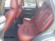 ✅ 2023 Mazda CX-5 S Preferred • VIN: JM3KFBCM7P0171492 • Lot: 42770518. Wystawiony na IAAI z przebiegiem 50 246 mil. Bezpłatny archiwum sprzedaży aukcyjnych z USA i szczegółowy raport historii pojazdu na DreamBid. Zdjęcie 8.