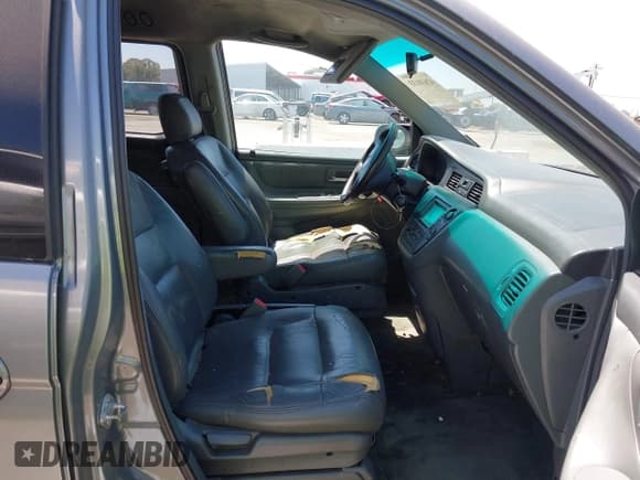 ✅ 2002 Honda Odyssey EX-L • VIN: 5FNRL187X2B007581 • Lot: 42610133. Wystawiony na IAAI z przebiegiem 245 431 mil. Bezpłatny archiwum sprzedaży aukcyjnych z USA i szczegółowy raport historii pojazdu na DreamBid. Zdjęcie 5.