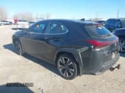 ✅ 2021 Lexus UX 250h • VIN: JTHX9JBH3M2051577 • Lot: 43698137. Wystawiony na IAAI z przebiegiem 58 174 mil. Bezpłatny archiwum sprzedaży aukcyjnych z USA i szczegółowy raport historii pojazdu na DreamBid. Zdjęcie 3.