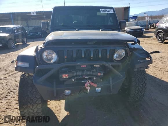 ✅ 2020 Jeep Wrangler Unlimited Freedom • VIN: 1C4HJXDGXLW276557 • Lot: 93765315. Wystawiony na Copart z przebiegiem 162 649 mil. Bezpłatny archiwum sprzedaży aukcyjnych z USA i szczegółowy raport historii pojazdu na DreamBid. Zdjęcie 5.