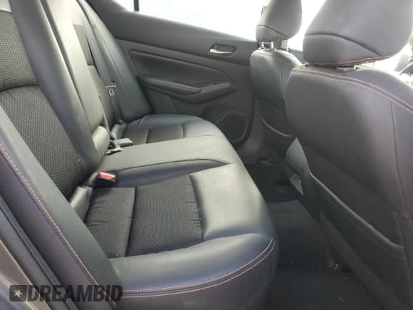 ✅ 2019 Nissan Altima SR • VIN: 1N4BL4CV7KC157563 • Lot: 86167275. Wystawiony na Copart z przebiegiem 100 968 mil. Bezpłatny archiwum sprzedaży aukcyjnych z USA i szczegółowy raport historii pojazdu na DreamBid. Zdjęcie 10.