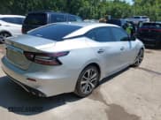✅ 2019 Nissan Maxima Platinum • VIN: 1N4AA6AV3KC364600 • Lot: 42914876. Wystawiony na IAAI z przebiegiem 117 959 mil. Bezpłatny archiwum sprzedaży aukcyjnych z USA i szczegółowy raport historii pojazdu na DreamBid. Zdjęcie 4.