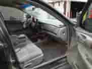 2004 Chevrolet Impala z VIN 2G1WF52E449395772, wystawiony jako IAAI lot #43470956 z przebiegiem 198 725 mil mil oraz . Historia ofert i sprzedaży dostępna na DreamBid. Obrazek 5.