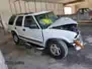 1999 Chevrolet Blazer LT с VIN 1GNDT13W4X2225140, выставлен на аукционе Copart как лот 64834825 с пробегом Не указан миль и На запчасти • Non repairable. История ставок и продаж доступна на DreamBid. Изображение 4.
