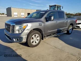 ✅ 2017 Nissan Titan SL • VIN: 1N6AA1E64HN502039 • Лот: 92416825. Опубликован ранее на Copart с пробегом 143 264 миль. Бесплатный доступ к архиву аукционных продаж из США и подробный отчёт об истории автомобиля на DreamBid. Изображение 1.