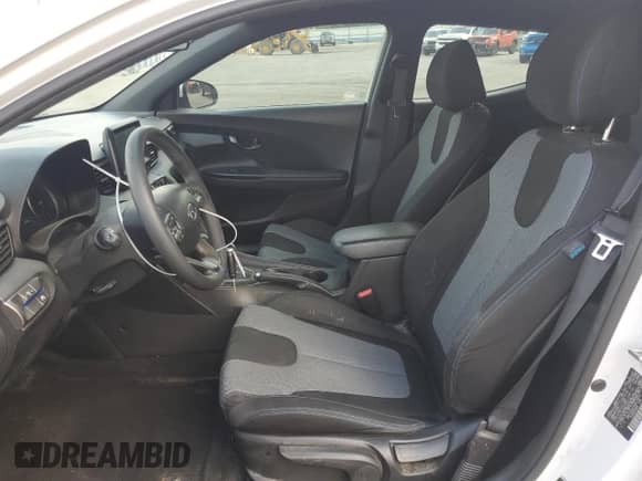 2019 Hyundai Veloster 2.0 z VIN KMHTG6AFXKU015613, wystawiony jako Copart lot #54073665 z przebiegiem 94 066 mil mil oraz Szkoda całkowita • Salvage title. Historia ofert i sprzedaży dostępna na DreamBid. Obrazek 7.