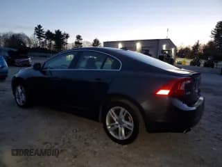 ✅ 2015 Volvo S60 T5 Premier • VIN: YV1612TB1F1309036 • Lot: 93548515. Wystawiony na Copart z przebiegiem 157 080 mil. Bezpłatny archiwum sprzedaży aukcyjnych z USA i szczegółowy raport historii pojazdu na DreamBid. Zdjęcie 2.