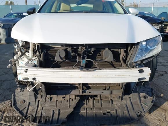 ✅ 2015 Lexus ES 300h • VIN: JTHBW1GG7F2087973 • Lot: 43541816. Wystawiony na IAAI z przebiegiem 227 999 mil. Bezpłatny archiwum sprzedaży aukcyjnych z USA i szczegółowy raport historii pojazdu na DreamBid. Zdjęcie 6.