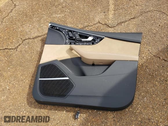 ✅ 2019 Audi Q8 Prestige • VIN: WA1FVAF17KD038056 • Lot: 47117773. Listed on Copart with 40,237 mi. Free auction sales archive from the USA and detailed vehicle history report at DreamBid. Image 13.