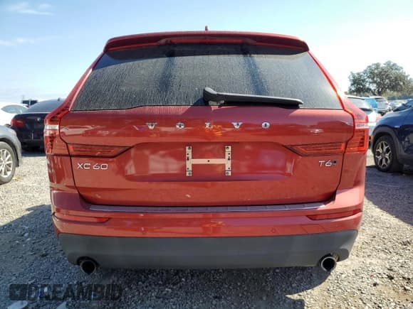 ✅ 2019 Volvo XC60 Momentum • VIN: LYVA22RK1KB196129 • Lot: 87197475. Wystawiony na Copart z przebiegiem 53 808 mil. Bezpłatny archiwum sprzedaży aukcyjnych z USA i szczegółowy raport historii pojazdu na DreamBid. Zdjęcie 6.