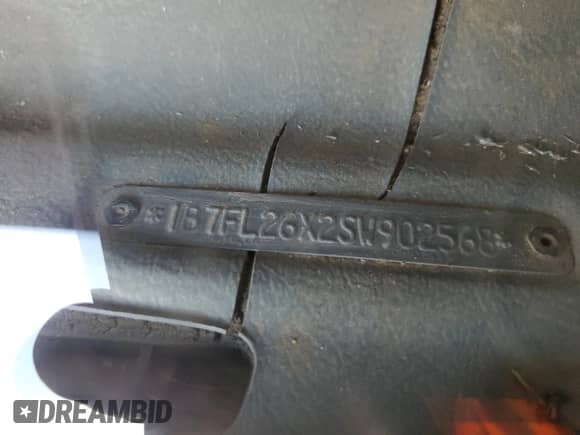 1995 Dodge Dakota z VIN 1B7FL26X2SW902568, wystawiony jako Copart lot #42760295 z przebiegiem 136 528 mil mil oraz Szkoda całkowita • Salvage title. Historia ofert i sprzedaży dostępna na DreamBid. Obrazek 14.