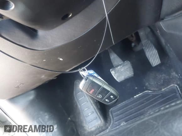 ✅ 2017 Jeep Renegade Limited • VIN: ZACCJBDB3HPE47042 • Lot: 42117357. Listed on IAAI with 139,686 mi. Free auction sales archive from the USA and detailed vehicle history report at DreamBid. Image 11.