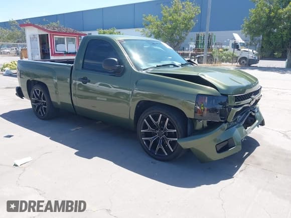 ✅ 2010 Chevrolet Silverado 1500 Work Truck • VIN: 1GCPCPEX6AZ139292 • Lot: 42267371. Listed on IAAI with 92,740 mi. Free auction sales archive from the USA and detailed vehicle history report at DreamBid. Image 1.