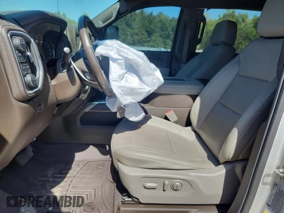 ✅ 2021 Chevrolet Silverado 2500HD LTZ • VIN: 1GC4YPEY3MF318151 • Лот: 82185355. Опубликован ранее на Copart с пробегом 173 234 миль. Бесплатный доступ к архиву аукционных продаж из США и подробный отчёт об истории автомобиля на DreamBid. Изображение 7.