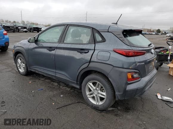 ✅ 2020 Hyundai Kona SE • VIN: KM8K1CAA2LU500085 • Лот: 71814774. Опубликован ранее на Copart с пробегом 104 455 миль. Бесплатный доступ к архиву аукционных продаж из США и подробный отчёт об истории автомобиля на DreamBid. Изображение 2.