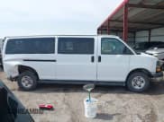 ✅ 2019 Chevrolet Express Passenger LT • VIN: 1GAZGPFG7K1201240 • Lot: 42419677. Wystawiony na IAAI z przebiegiem 190 781 mil. Bezpłatny archiwum sprzedaży aukcyjnych z USA i szczegółowy raport historii pojazdu na DreamBid. Zdjęcie 14.