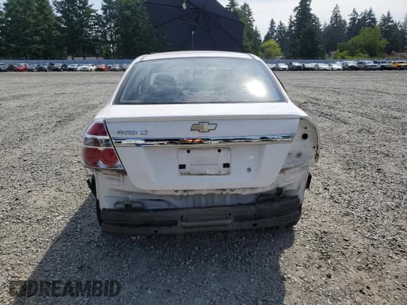 ✅ 2010 Chevrolet Aveo 1LT • VIN: KL1TD5DE7AB127992 • Lot: 62000895. Wystawiony na Copart z przebiegiem 66 769 mil. Bezpłatny archiwum sprzedaży aukcyjnych z USA i szczegółowy raport historii pojazdu na DreamBid. Zdjęcie 6.