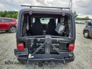 ✅ 2006 Jeep Wrangler Unlimited LWB • VIN: 1J4FA44S26P755784 • Lot: 64491985. Wystawiony na Copart z przebiegiem Nie podano. Bezpłatny archiwum sprzedaży aukcyjnych z USA i szczegółowy raport historii pojazdu na DreamBid. Zdjęcie 6.