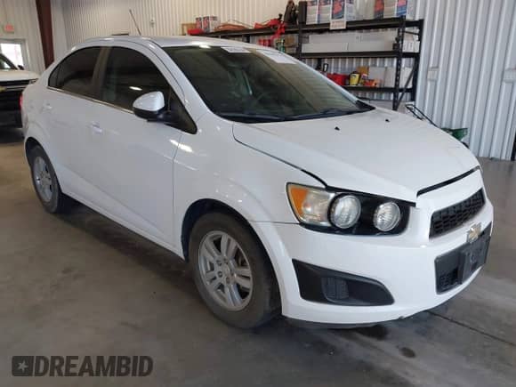 2015 Chevrolet Sonic LT с VIN 1G1JC5SH4F4136377, выставлен на аукционе IAAI как лот 42542312 с пробегом 148 131 миль миль и . История ставок и продаж доступна на DreamBid. Изображение 1.