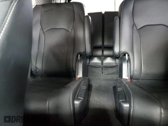 ✅ 2020 Lexus RX 350L • VIN: JTJHZKFA9L2025778 • Lot: 69256775. Wystawiony na Copart z przebiegiem 49 652 mil. Bezpłatny archiwum sprzedaży aukcyjnych z USA i szczegółowy raport historii pojazdu na DreamBid. Zdjęcie 10.