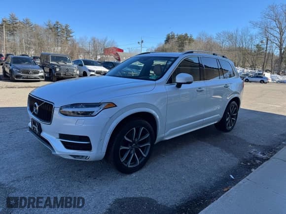 ✅ 2017 Volvo XC90 Momentum • VIN: YV4A22PK4H1126799 • Lot: 47779275. Wystawiony na Copart z przebiegiem 193 815 mil. Bezpłatny archiwum sprzedaży aukcyjnych z USA i szczegółowy raport historii pojazdu na DreamBid. Zdjęcie 2.